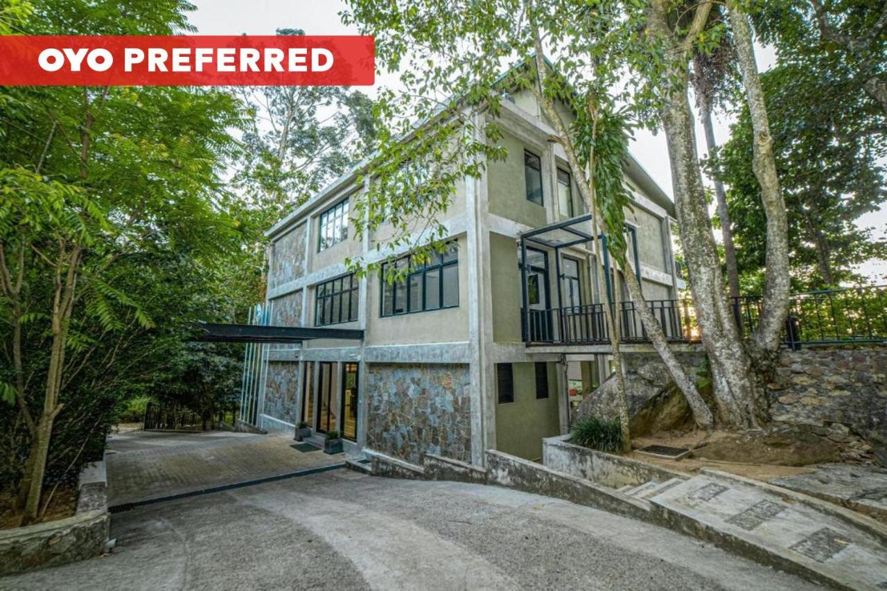 OYO 30743 Hotel Himalayan